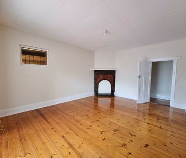 Charming, Low-Maintenance Living in a Prime Torrensville Location! - Photo 2