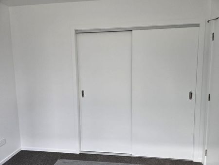 Brand new private unit for rent - Photo 2
