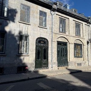 Vieux Québec 4 1/2 sur deux étages - Photo 2