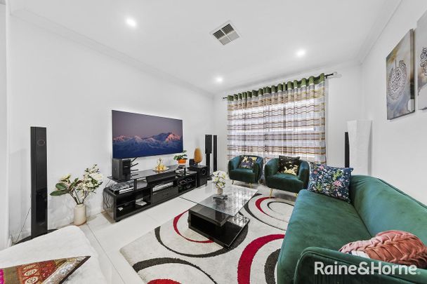 Modern Family Home in Airds - Photo 1