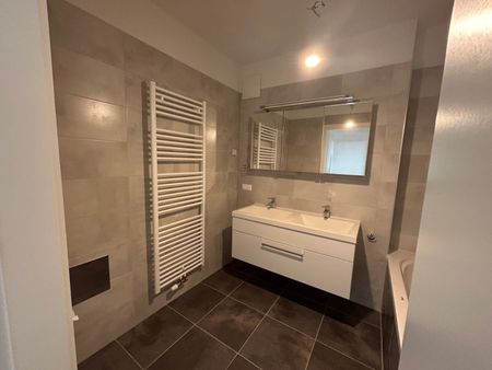 Moderne 3-Zimmer-Wohnung in Vösendorf: Balkon, 2 KFZ- Stellplätze & Top-Ausstattung! - Photo 4