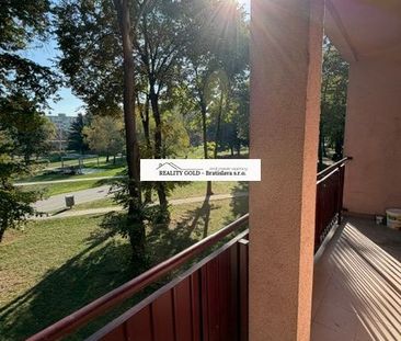NA PRENÁJOM 2-IZBOVÝ BYT, METEOROVÁ UL., BRATISLAVA – 55 m², VEĽKÁ ... - Photo 6