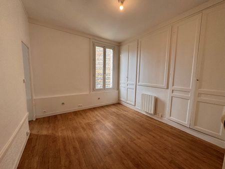 Location Appartement 1 pièce 32m² - Photo 3