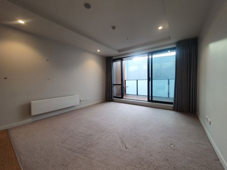 Fabulous 1 Bedroom Apartment in Great Location - Photo 4