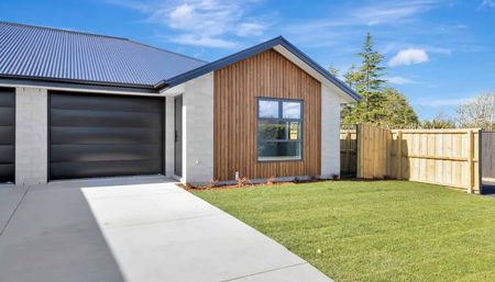 Brand New Two Bedroom Home! - Photo 5