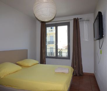 Location Appartement 4 pièces 80m² MARSEILLE 6ème - Photo 5