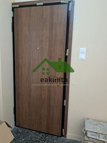 Ενοικίαση κατοικίας, 80 τ.μ., Πειραιάς, 800 € - Photo 2