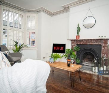 1 bedroom in a house share to rent - Photo 5