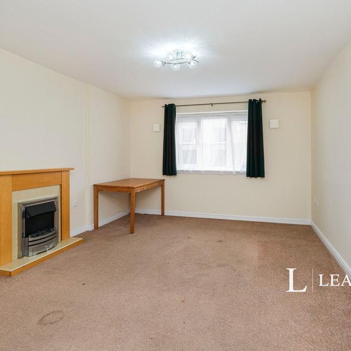 3 bedroom flat to rent - Photo 1