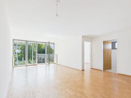 Erstbezug nach Sanierung - 4-Zimmer-Eckwohnung mit südseitiger Terrasse & verglaster Veranda – Ruhelage mit bester Infrastruktur - Foto 3