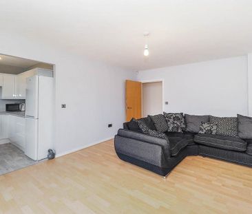 2 bedroom flat to rent - Photo 6
