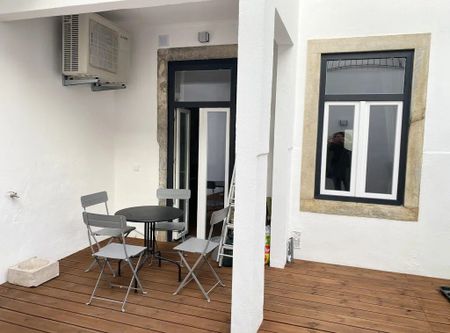 Rua da Senhora da Glória, Lisbon, Lisbon 1170-354 - Photo 4