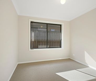 "Modern Low-Maintenance Duplex" - Photo 1