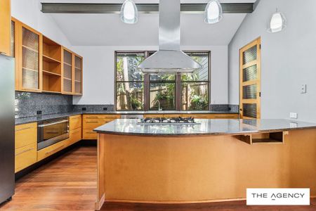 Spacious Coastal Home with Granny Flat - Photo 5