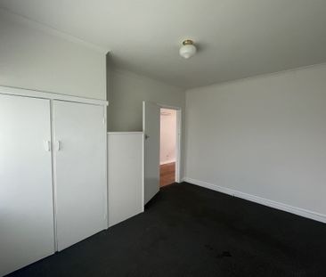 One bedroom unit - Photo 4