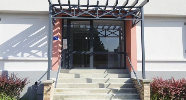 À CHARLEVILLE MEZIERES - Photo 1