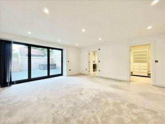 The Stables, Allum Lane, Elstree, WD6 - Photo 1