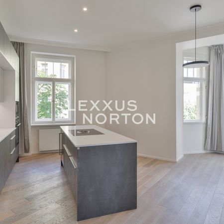 Apartment for rent, 3+kk - 2 bedrooms, 138m - Photo 3