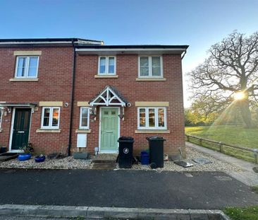 3 bedroom end of terrace house to rent - Photo 1