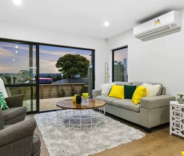 Looking for a modern home built in the ever so convenient Henderson... - Photo 3