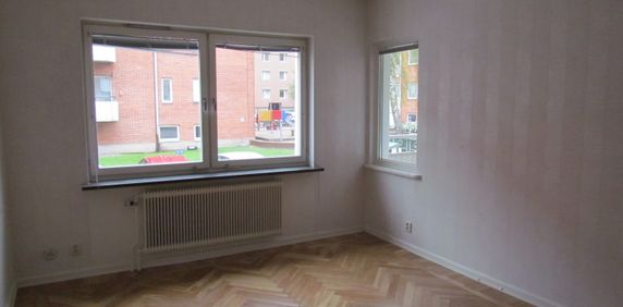 Göteborgsvägen 12 A - Photo 2