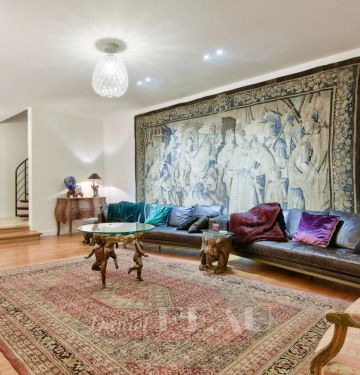 Appartement • Elysées-Madeleine - Photo 1