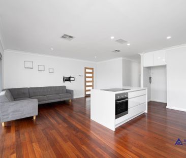 Freshly Renovated and Move In Ready! - Photo 5