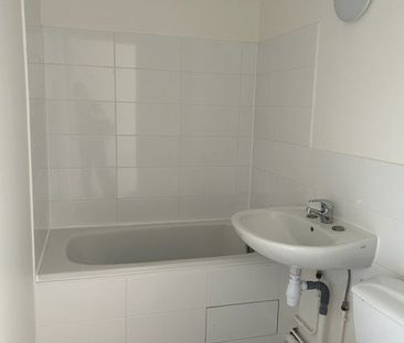 Location Appartement 2 pièces 45m² - Photo 4