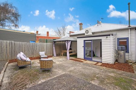 217 Doveton Street South, Ballarat Central - Photo 3