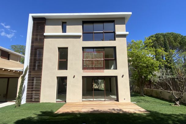 AIX EN PROVENCE CENTRE - MAISON DE VILLE - Photo 1