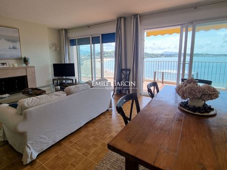 Appartement à louer à Saint Jean de Luz, hypercentre avec vue imprenable sur la baie de Saint Jean - Photo 5