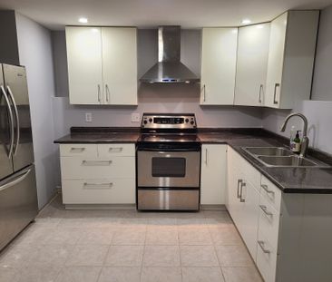 For Lease - 8001 Woodsview Crescent Unit# Lower, Niagara Falls, Ont... - Photo 3