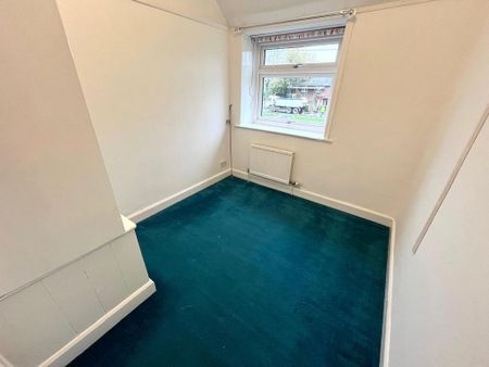 3 bedroom semi-detached house to rent - Photo 4