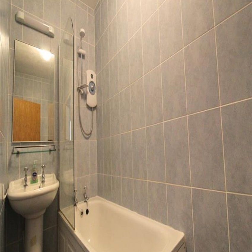 1 Bedroom Apartment To Let - Photo 1