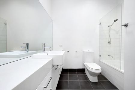 288 Jasper Rd, McKinnon VIC 3204 - House For Rent | Domain - Photo 5