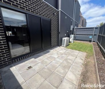 29 Warangal Way, Deanside, VIC 3336 - Photo 2