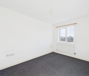 3 bedroom detached house to rent - Photo 3