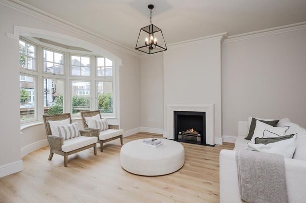 6 bedroom semi-detached house to rent - Photo 1