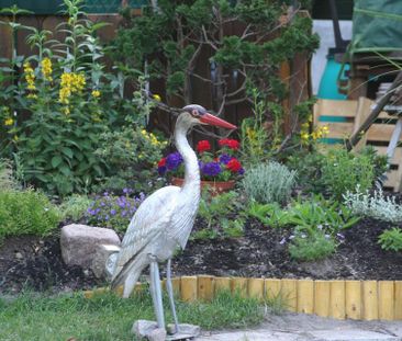 Älteres Ehepaar sucht 2,5-3 Zimmer WHG oder Haus 3000,- Beloh. - Photo 1