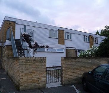 Studio Flat, St.Silas Place, NW5 - Photo 1