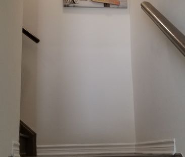 For Lease - 9 Edward Lennox Street, Markham, Ontario - Photo 1