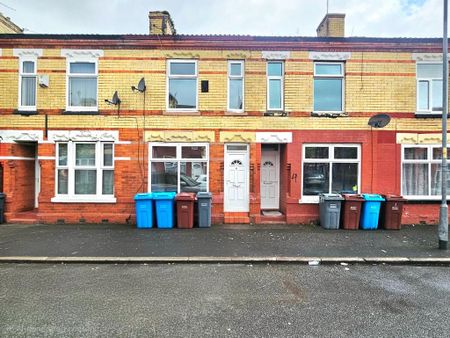 2 bedroom terraced house to rent - Photo 2