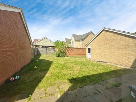 House Share to rent - Clearwater Lane, Dartford, DA1 - Photo 5