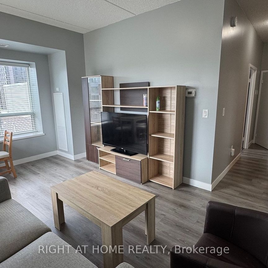 For Lease - 318 Spruce Street Unit# Master bedroom - 507, Waterloo, Ontario - Photo 1