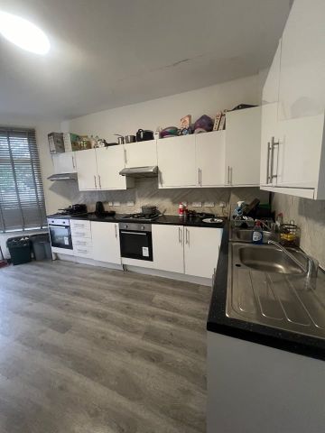 Room in a Shared House, Arcadian Gardens, N22 - Photo 2