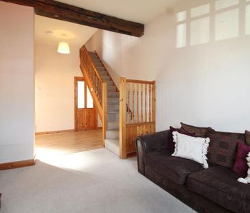 2 bedroom terraced house to rent - Photo 2
