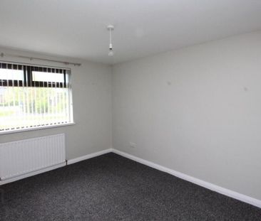 112 Oakwood Road, Carrickfergus, BT38 8HH - Photo 5