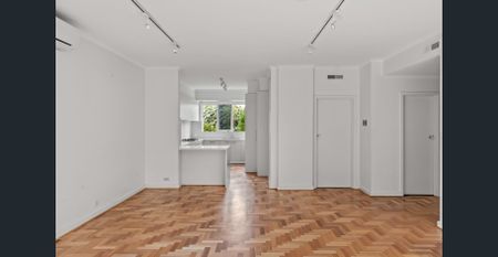 Light-Filled Living in an Exclusive Boutique Setting - Photo 5