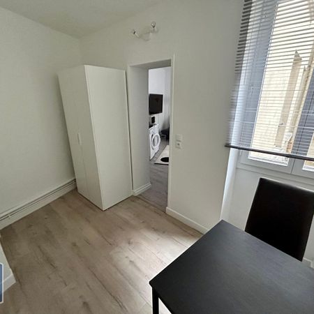 Location Appartement 1 pièce 24m² ST GERMAIN EN LAYE 78100 - Photo 3