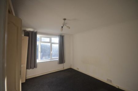 2 bedroom maisonette to rent - Photo 4